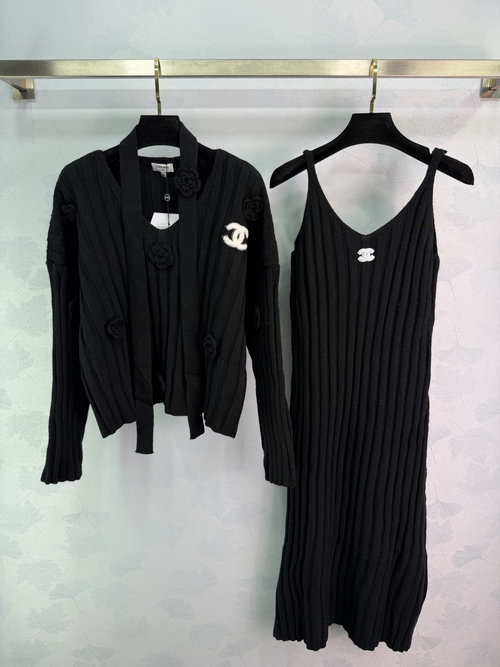 Chanel Knitted Set with V-neck Top and Suspender Skirt, Textured Roses and Double C Logo, Sophisticated Design