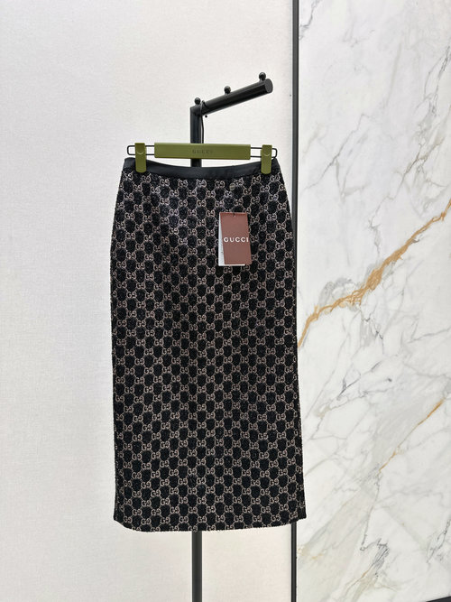 Gucci GG Shining Series Luxury Crystal Diamond GG Letter Tweed Mid-Length Skirt