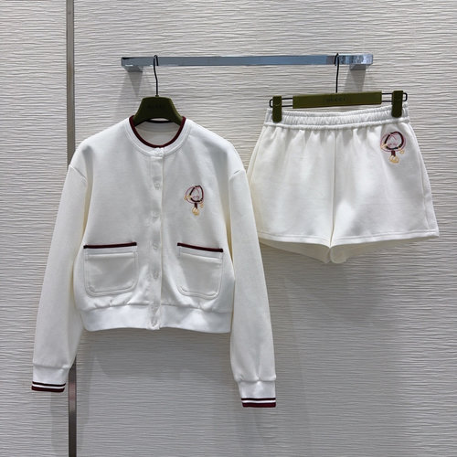 Fendi Vintage Casual Suit for Comfort and Style