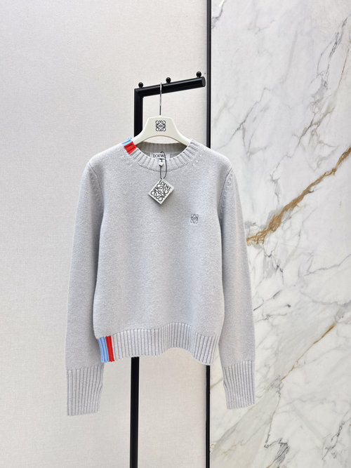 Loewe Loe Design Cashmere Pullover with Elegant Collar and Color Blocking