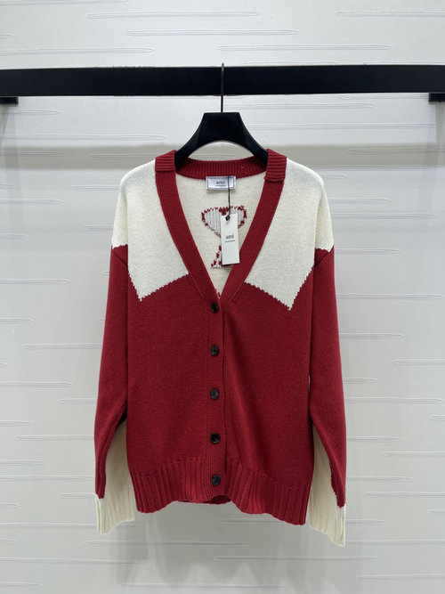 Ami V-Neck Cardigan with Contrast Heart Crochet
