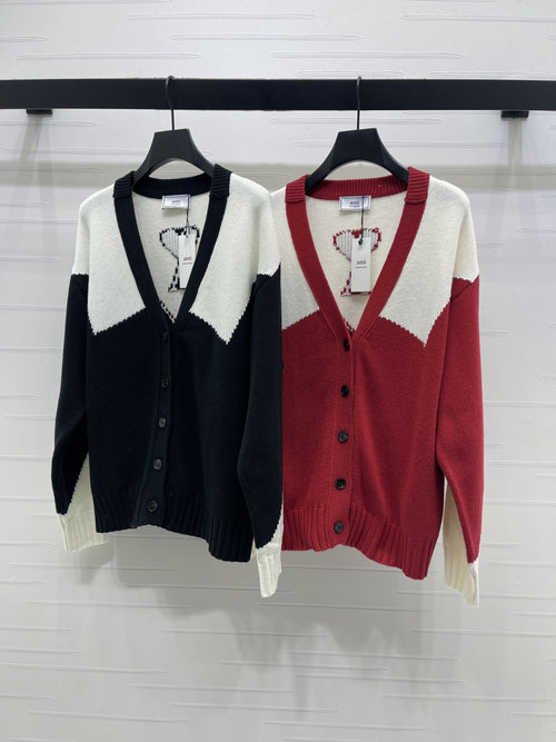 Ami V-Neck Cardigan with Contrast Heart Crochet