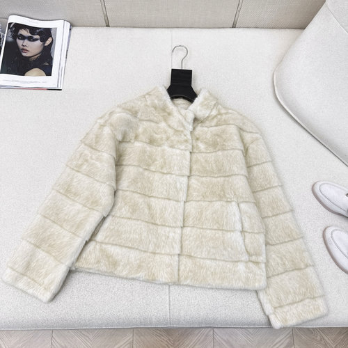 Loro Piana Faux Mink Collar H-Shaped Coat for a Stylish Appearance