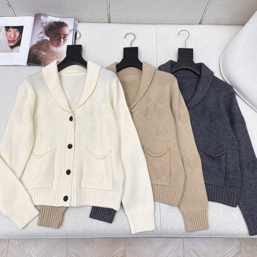 Loro Piana Timeless Wool Yarn V - Neck Cardigan