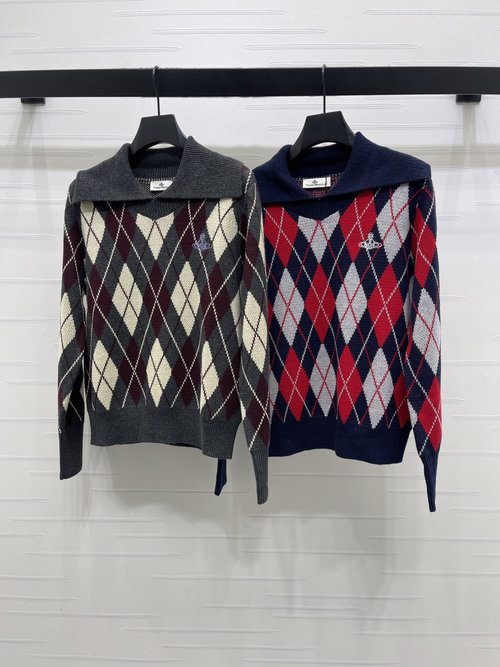 Vivienne Westhood Checked Cardigan with Saturn Embroidery for a Stylish Appearance