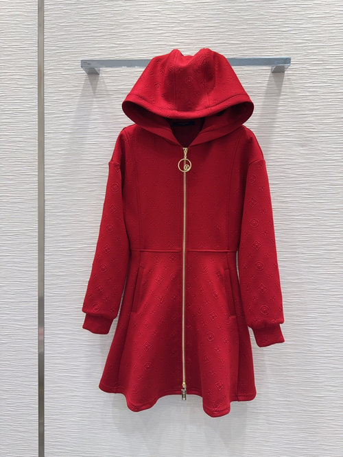 Louis Vuitton Pressed Air-Layer Dress: High-Fashion, Versatile & Comfortable