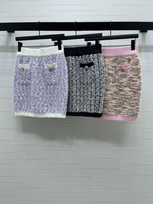 Chanel Sequin Yarn-Knit Skirt with Crystal-Button Pockets