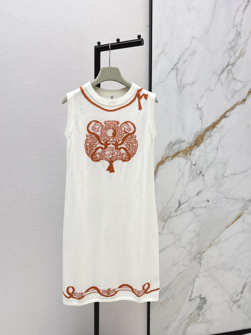 Hermes Elegant Sleeveless Jacquard Dress with Abstract Embroidery