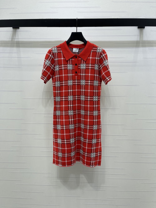 Burberry Early Spring Collection: Collared Checked Knit Short Dress