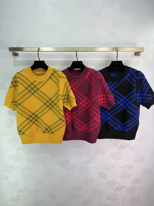 Burberry Classic Checked Cotton Short - Sleeved Pullover, Stylish Look