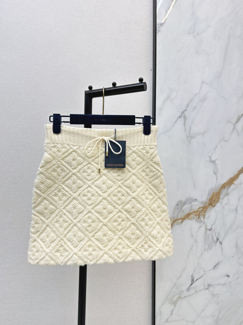 Louis Vuitton Cream - colored Knit Skirt for Casual Look