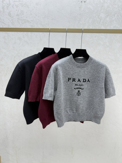 Prada Knitted Short Sleeve with Contrast Letters in Gray, Red, Black