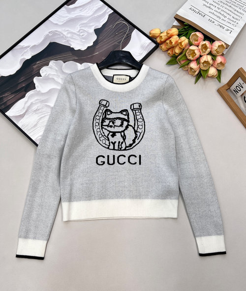 Gucci Zodiac-themed Round-neck Knit Top with Fun Patterns