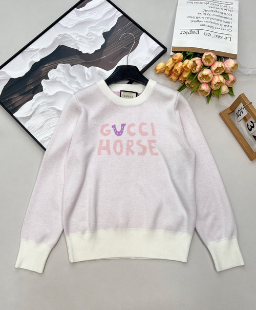 Gucci Red knit sweater with cartoon patterns and logo