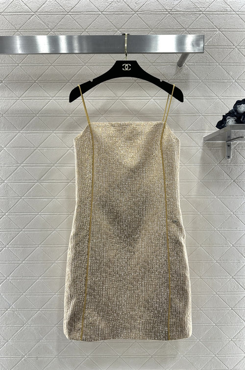 Chanel Custom Gold Silk-Wool Sleeveless Dress with Elegance