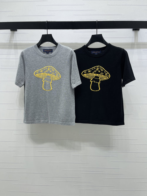 Louis Vuitton Mushroom Round-Neck Knitted Short-Sleeve with Golden Pattern