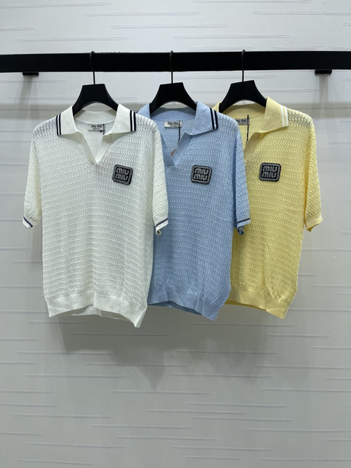 Miu Miu Luxury Textured Half-open Collar Knit Short Sleeve