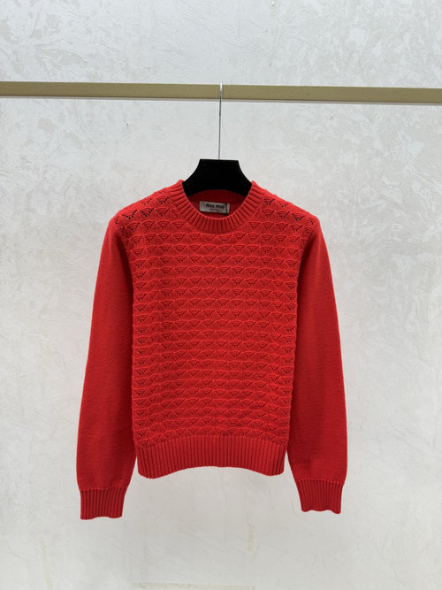 Miu Miu Solid Color Cutout Round Neck Knitted Long Sleeve in Red