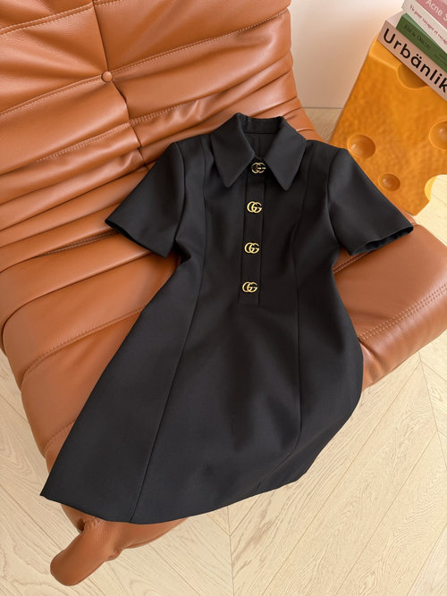 Gucci Commute - ready Dress with Double - G Buckle Design