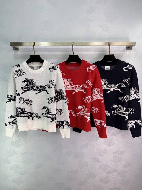 Burberry Horse Hook Flower Knitted Sweater with Logo