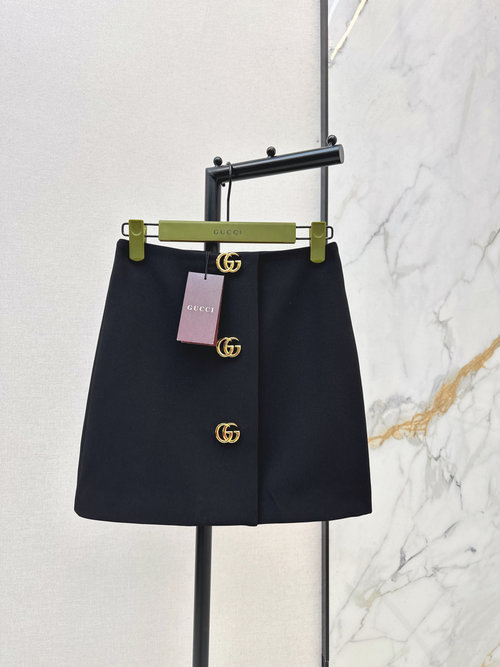 Gucci New Style Suit: Short Blazer A-Skirt for Chic Look