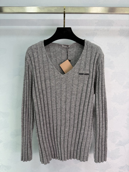 Miu Miu V-neck Cashmere Sweater with Brand Embroidery, Classic Style