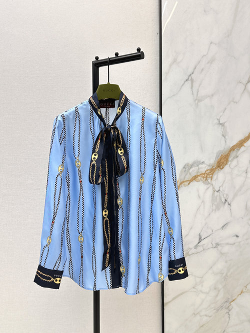 Gucci Chic GG Chain Silk Shirt with Bow and Print