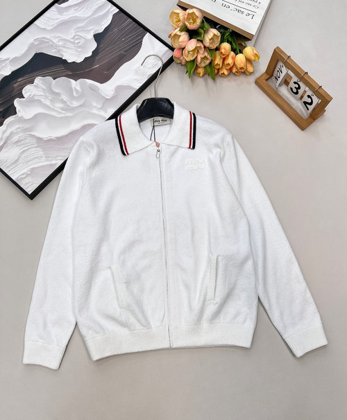 Miu Miu Hooked-Flower Lettered Knit Cardigan, Ideal for Layering