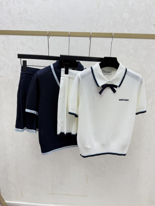 Miu Miu Contrast Color Bowknot Turn - down Collar Hollowed - out Knitted Suit in White & Royal Blue