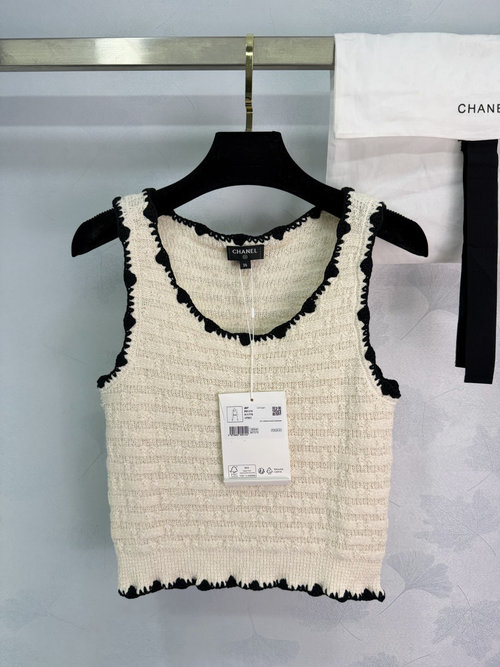 Chanel Color-Blocked Wave Edge Knit Vest, Elegant Style