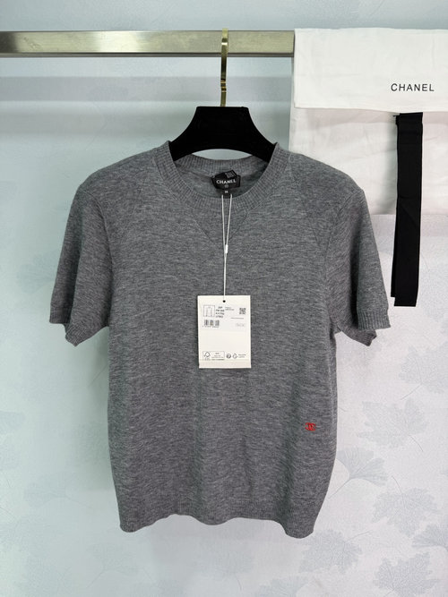 Chanel Cashmere Blend Short - Sleeve Knit with Red Double C Embroidery