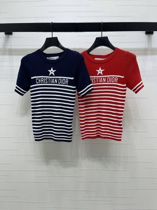Dior Premium Short - Sleeve Knit with Star Pattern and Two - Color Stripes
