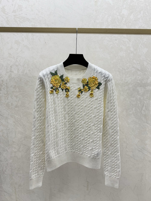 Dior Contrasting White Floral Studded Round Neck Knit Long Sleeve
