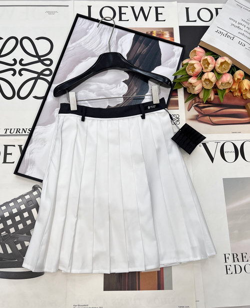 Prada High-Waisted Pleated Skirt with Iconic Design