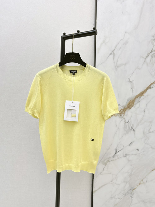 Chanel Warm Knit Short Sleeve with Mini Double C Mark, Elegant