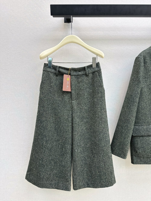 Loro Piana Relaxed Old-Money Style Wool Straight-Leg Mid-Pants