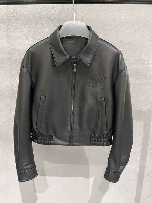 Miu Miu Simple and Versatile Sheepskin Baseball Jacket