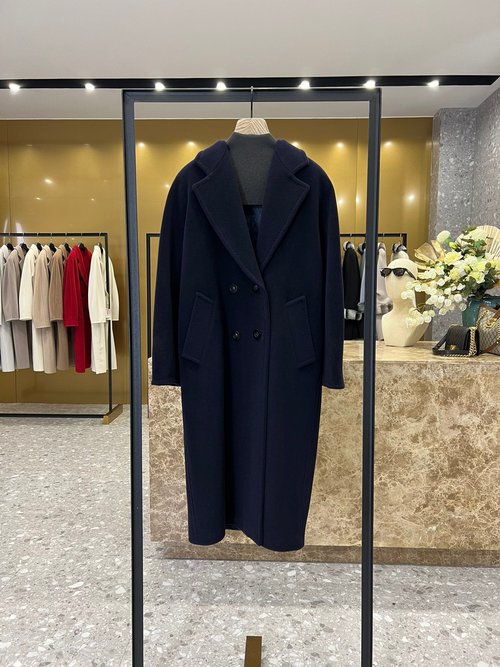 Max Mara Customized Navy Full Set Gift Box Coat with Premium Details
