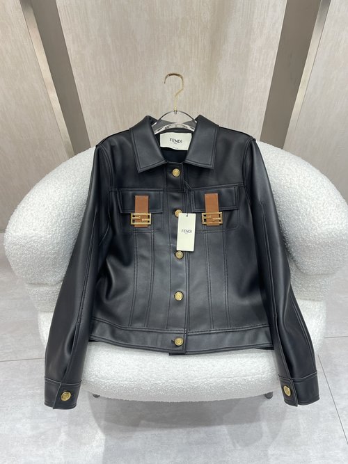 Dior New Fendi-style Fashionable Attire Premiere