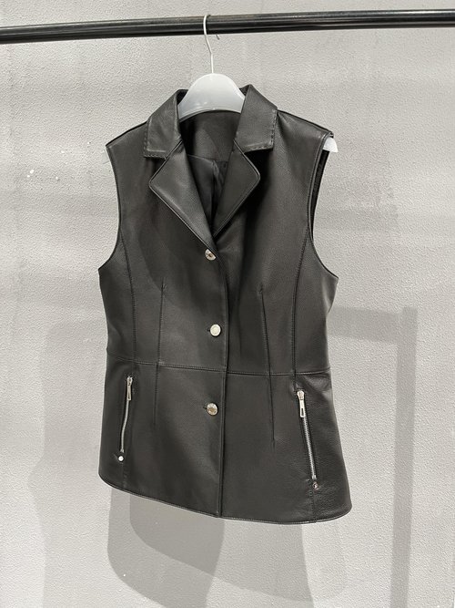 Hermes Slim-fit Hermes-style Leather Vest with Logo Hardware