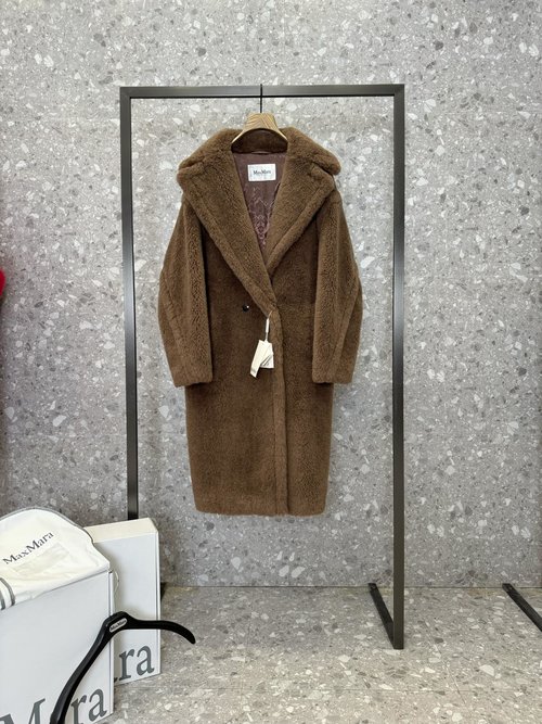 Max Mara Mocha Brown Teddy Bear Coat: A Luxurious Blend of Alpaca and Cashmere