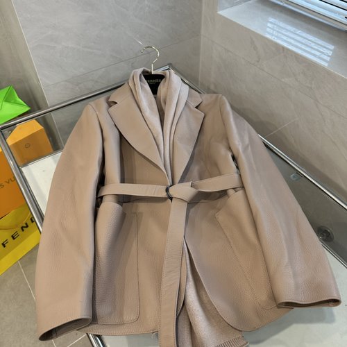 Hermes High - end Original Single - style Woolen Suit with Detachable Scarf