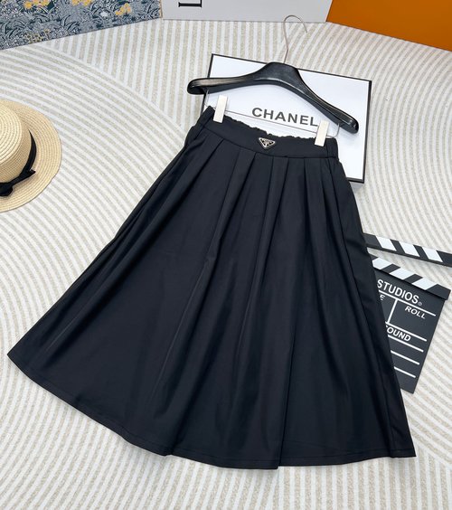 Prada Skirt with Triangle Logo, Side Pockets, Pleated Hem