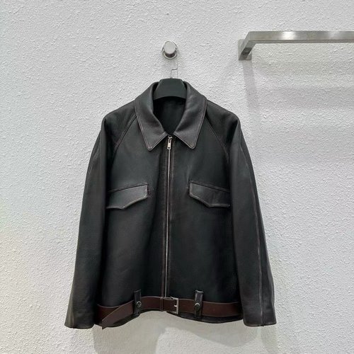 Prada Exclusive High - end Leather Jacket in Vintage Style for a Slimming Effect