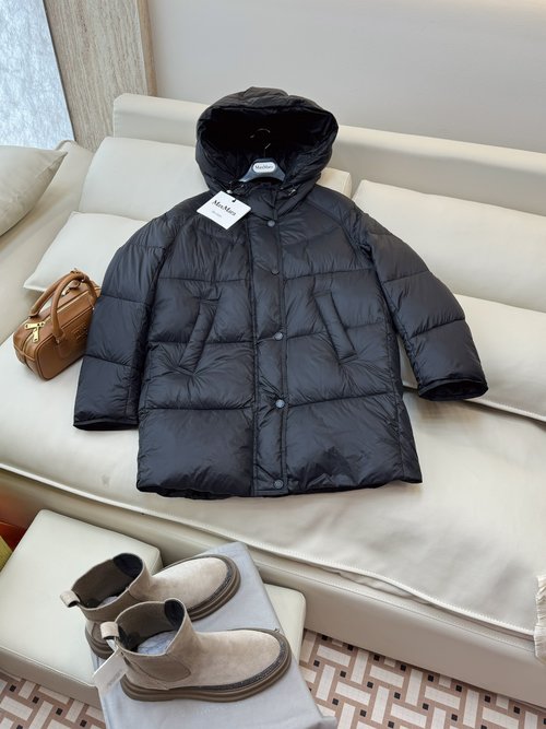 Max Mara Mid-length Loose Fit White Goose Down Jacket in Various Colors