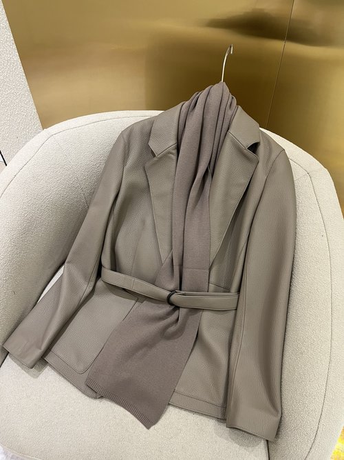 Hermes Unique Design Leather Suit with Removable Cashmere Knit Accessories