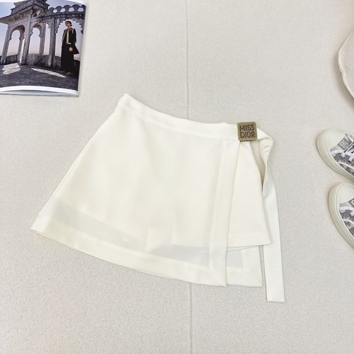 Dior Decorated Skirt Pants, Versatile and Chic