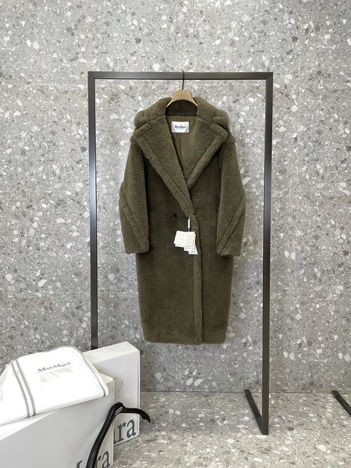Max Mara Teddy Series Coat of Alpaca and Wool Blend