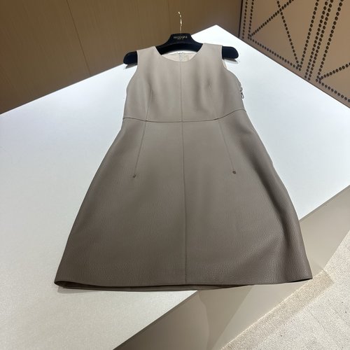 Hermes Refined Sheepskin Leather Skirt with Minimalist Tailoring