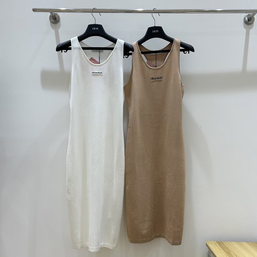 Miu Miu Sleeveless Letter - Logo Knitted Dress with Slim Fit